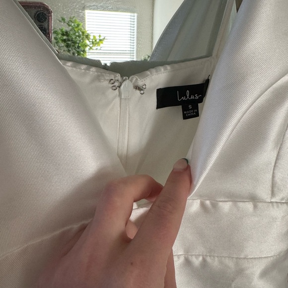 NEVER WORN Glamorous Life White Sleeveless Mini Dress - Picture 7 of 10